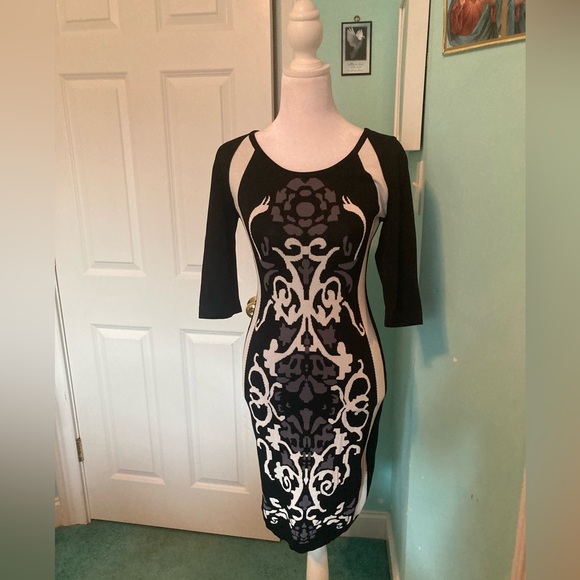 Unique pattern sweater dress - Picture 2 of 7